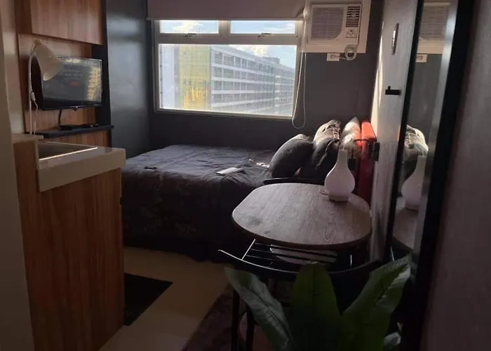 アパートホテル Argo Hotel Edsa